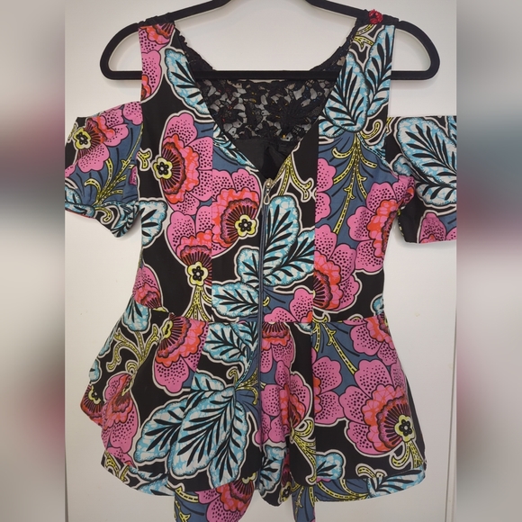 Beautiful Peplum Ankara Top, Floral Print And Beaded Chest Detail - Picture 6 of 16